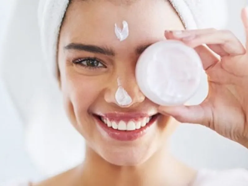 Đặc điểm của da dầu và cách skincare cho da dầu đúng cách