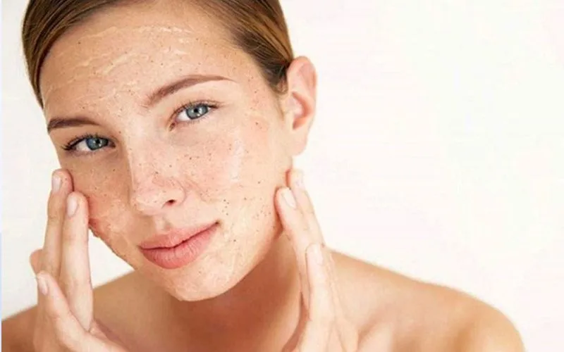 [MÁCH BẠN] Các bước skincare trị mụn đầu đen cực hiệu quả