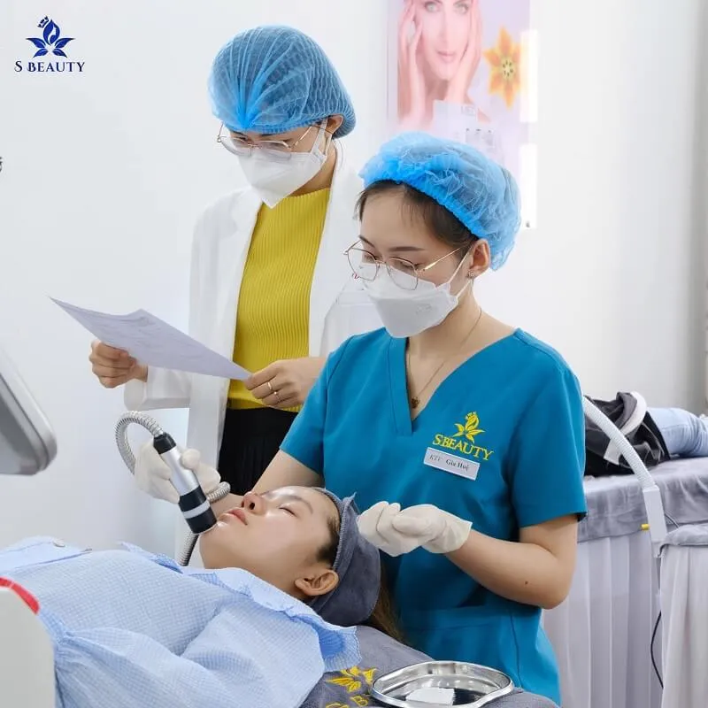 Mức lương của nhân viên spa hiện nay là bao nhiêu? Học gì để lương cao hơn