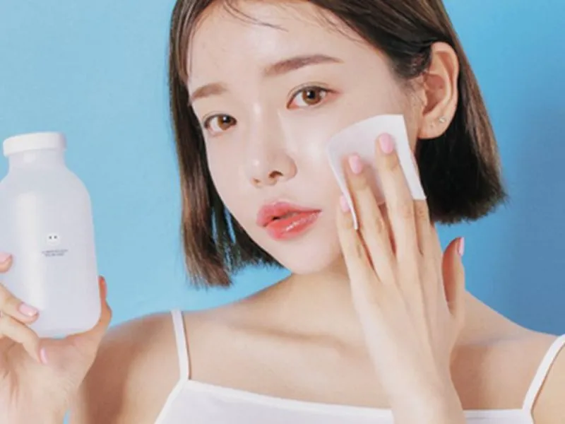 Nên skincare sau khi tắm hay trước khi đi ngủ để có một làn da đẹp